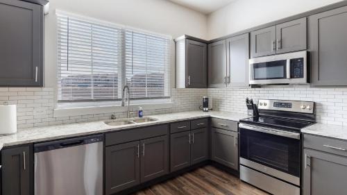 Landing at Stone Lake Townhomes - Weatherford
