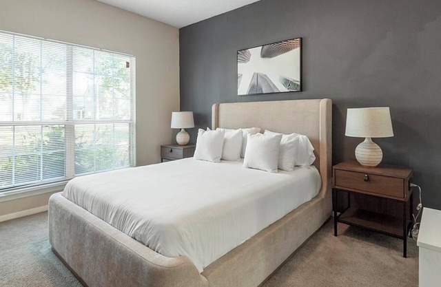 Landing at The Retreat at Germantown - 2 Bedrooms in Hunters Run