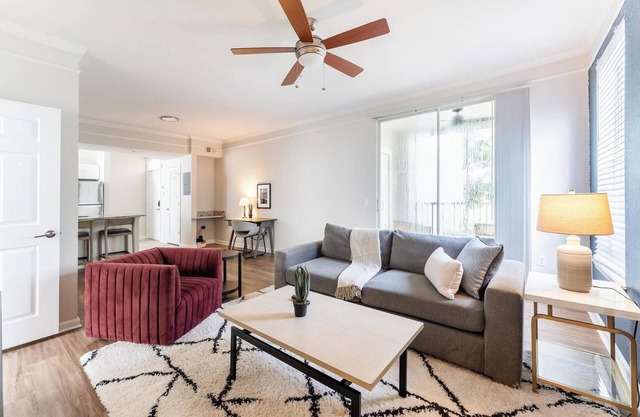 Landing | Beautiful 1BD, Pool, Gym