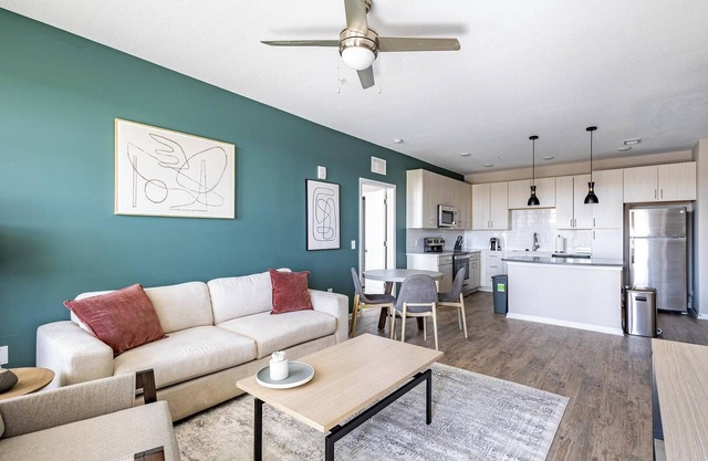 Landing | Beautiful 2BD, Gym, Clubhouse