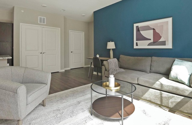 Landing | Incredible 1BD, Gym, Pool