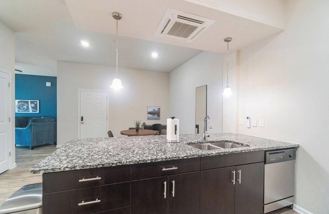 Landing | Spectacular 2BD, Gym, Clubhouse