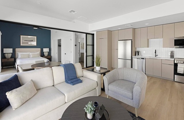 Landing | Stunning 1BD, Game Room, Clubhouse
