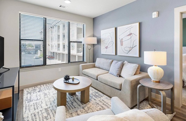 Landing | Modern 1BD, Gym, Clubhouse