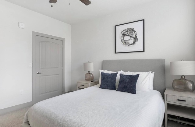Landing | Incredible 1BD, Gym, Clubhouse