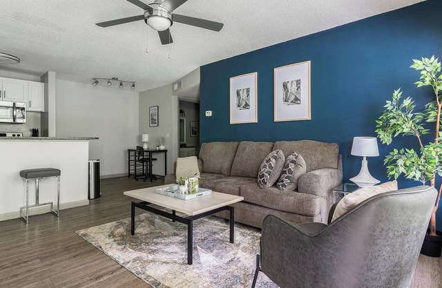 Landing | Stylish 1BD, Pool, Clubhouse