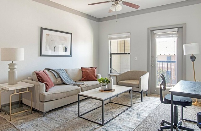 Landing | Beautiful 3BD, Clubhouse, Pool