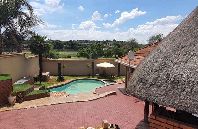 LANGA 'S COZY GUESTHOUSE