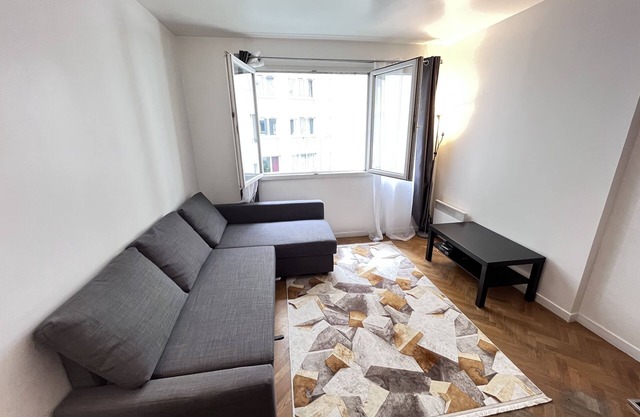 Large, calm and bright T2 apartment - Parc de la villette