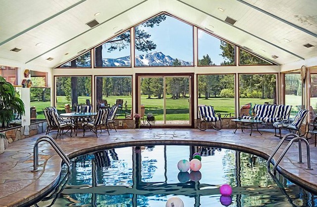 7 dormitorios con piscina cubierta Campo de golf Estate- Descuentos todo abril / mayo