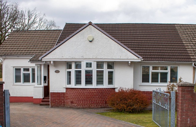 Large family Bungalow, parking & Bike Store BPW