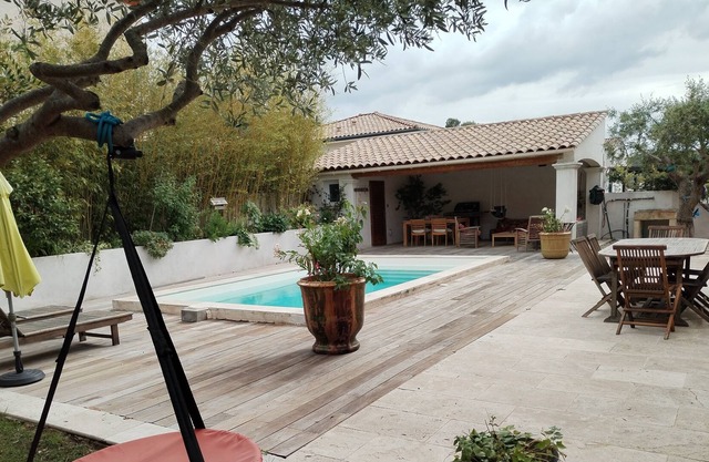 Family villa salt pool indoor and outdoor comfort garden and spaces