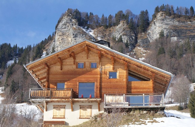 Gran chalet etiquetado 4 * para 10 personas con vistas al Mont Blanc