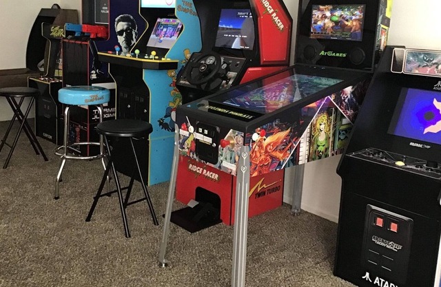 Large home-8 beds, pool table, arcade, pinball, wineries, weddings, virtual tour