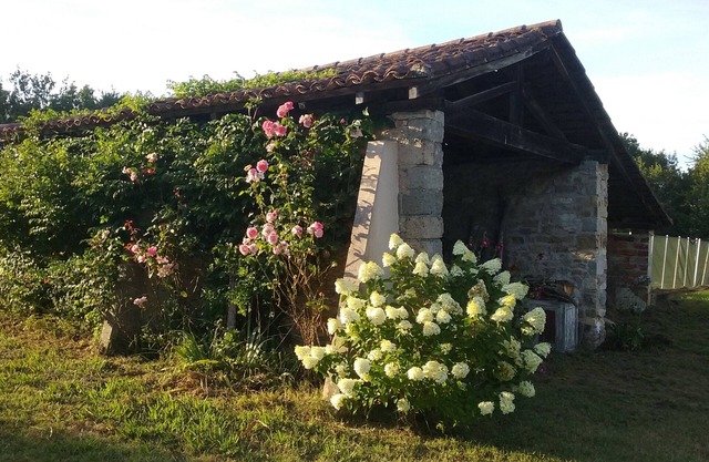 Large Landes house with swimming pool, very quiet, south of DAX