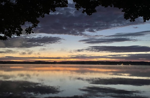 Large Saratoga Lake House, close to all amenities , privacy of lake living.