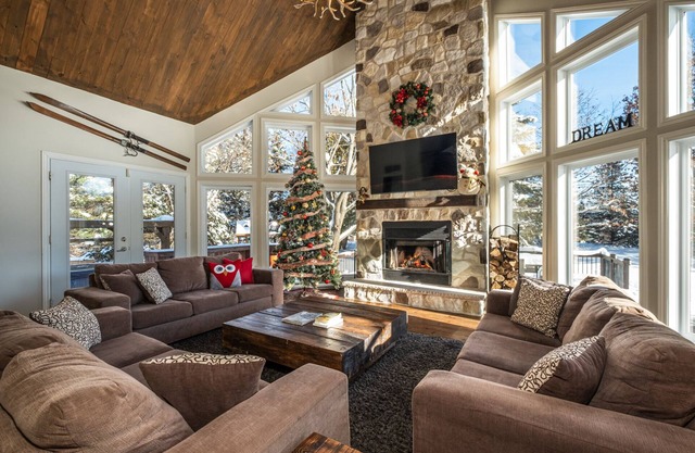 Gran Tremblant Ski & Golf Chalet