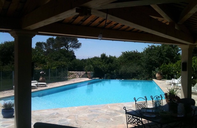 Villa Grande entre el Mediterráneo y el Cevennes con hermosa piscina