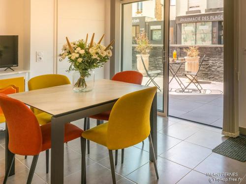 LARMOR-PLAGE : T2 en résidence de standing avec terrasse et parking, à deux pas de la plage et des commerces - FR-1-349-182
