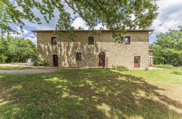 Country House / Farm House en Massa Marittima con 5 habitaciones, capacidad 14