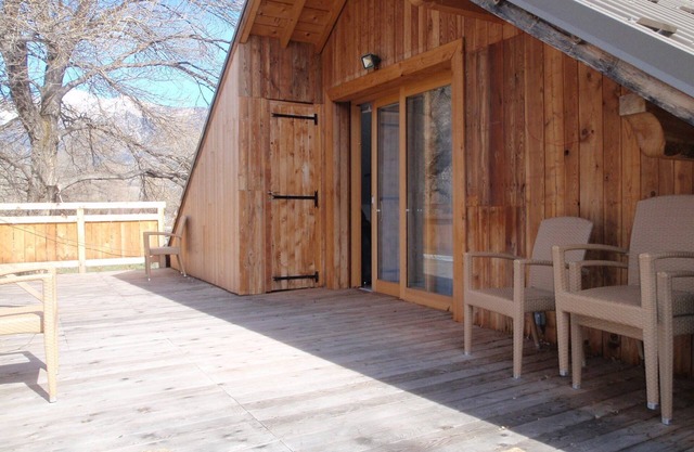 Le Chalet du Sersas, amplio y moderno apartamento para hasta 6 personas.