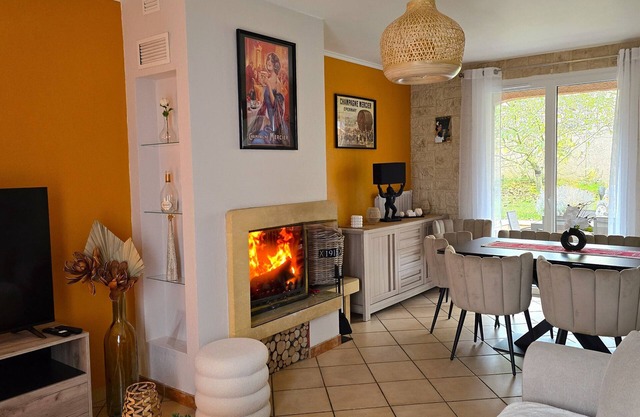 LE CLOS DE LA TREILLE *** Cosy house ideal for your Champagne holidays