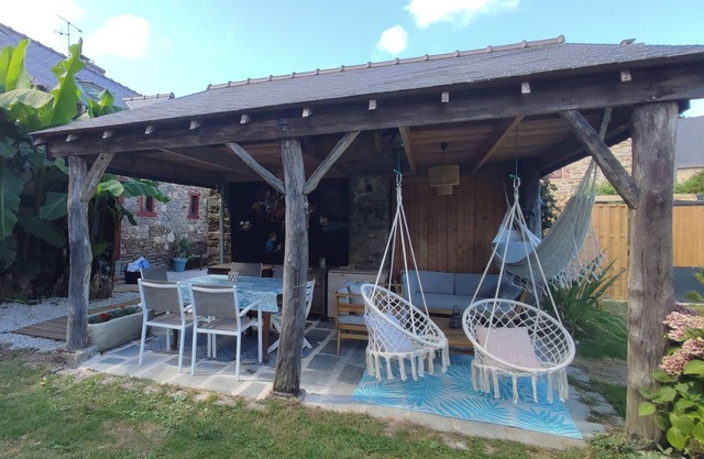 La ferme de Merlin Charming cottage in the countryside, 15' from St Malo