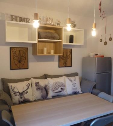 Le Perce-Neige Centre Station