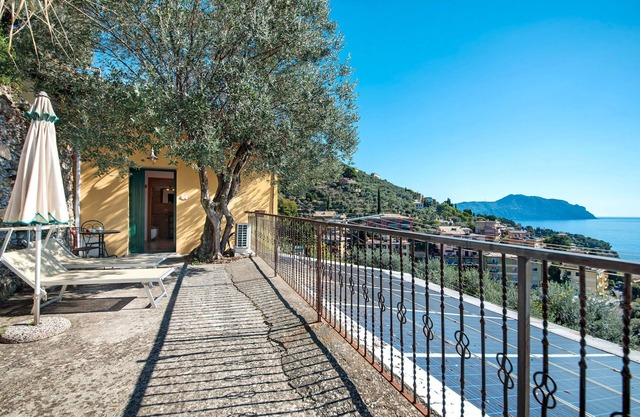 Habitación 'Le Rose' con Vista al Mar, Wi-Fi y Aire Acondicionado
