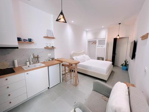 Leas rooms Santorini, Dhermi