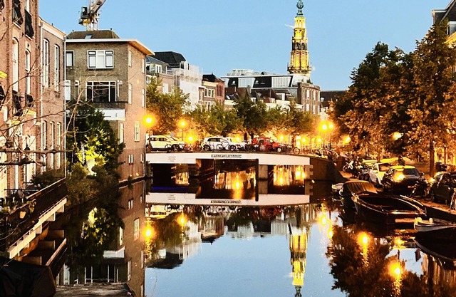 Leiden City Centre Terrace View Apartment in a 1750's building