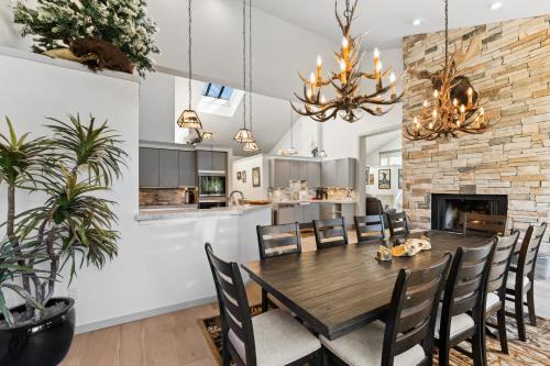 Lenawee 1726 by Summit County Mountain Retreats