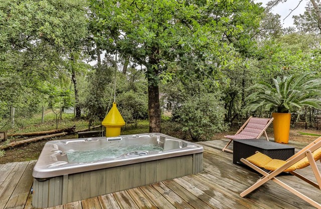 Sublime maison avec jacuzzi et piscine, proche mer