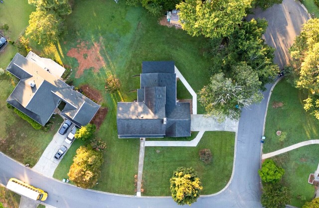 3944 Thornhill Dr SW