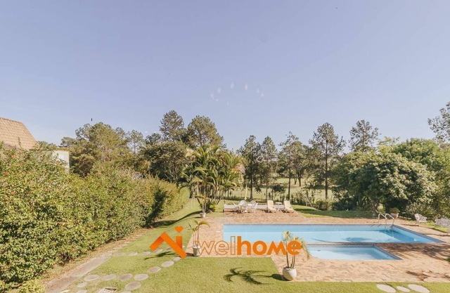 Linda casa com piscina em São José dos Campos