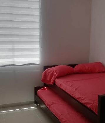 Lindo y cómodo apartamento con piscina