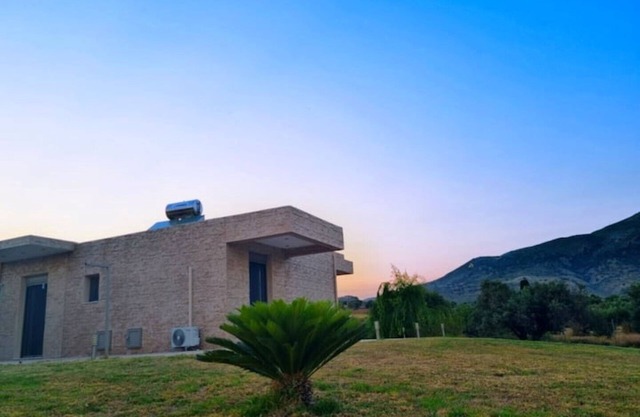 Livas 2 Relaxing Villa in Kardamena! Among Olive trees & Vineyards.