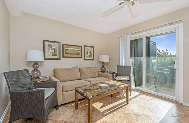 Live Comfortably in a Balcony 1 Bedroom Apt