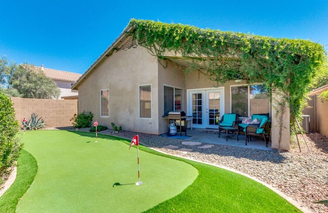 Livin' la Vida 'copa! Community Pool Maricopa Cool