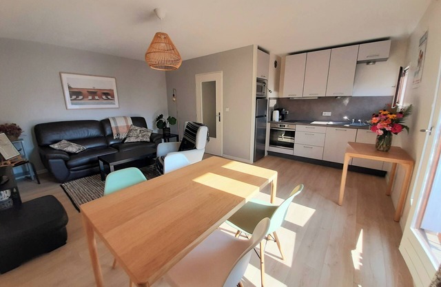 Location T2 - 46 m2 Pour Curistes au Calme, au Bord du lac D'aix-les-bains