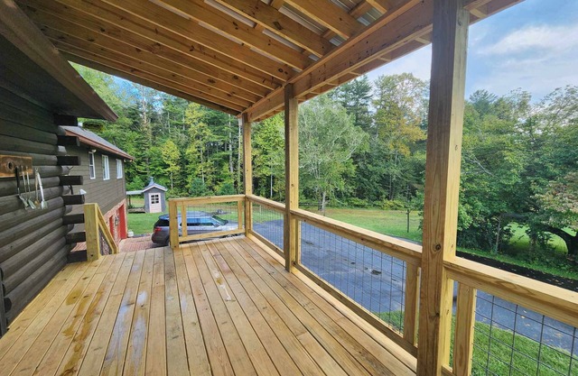 Log Cabin in the WNC Mountains