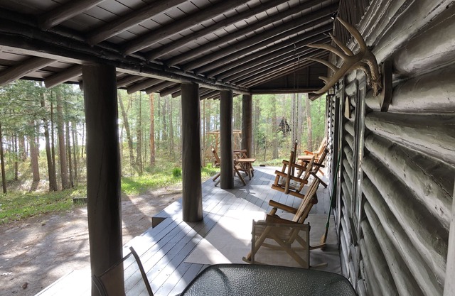 Cabaña de madera - Muy privada - Más de 300 pies frente al mar