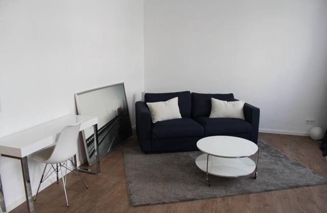 LONDON . CHILLINGHOUSE # 9, 3 Min. vom ICE, NETFLIX, Garten