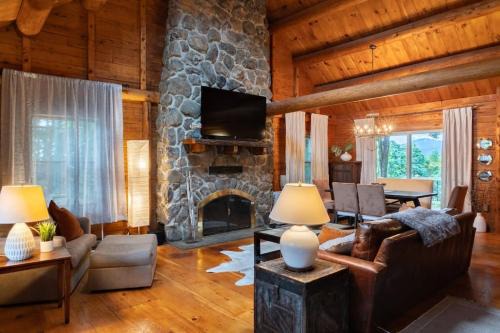 Look to the Mountains: Gunstock Acres Log Cabin