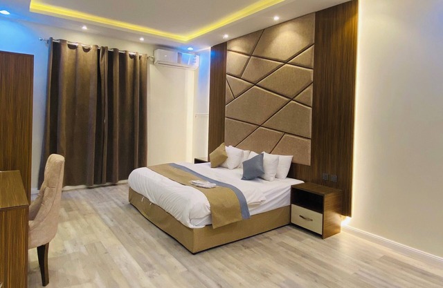 Lordy Serviced Apartments