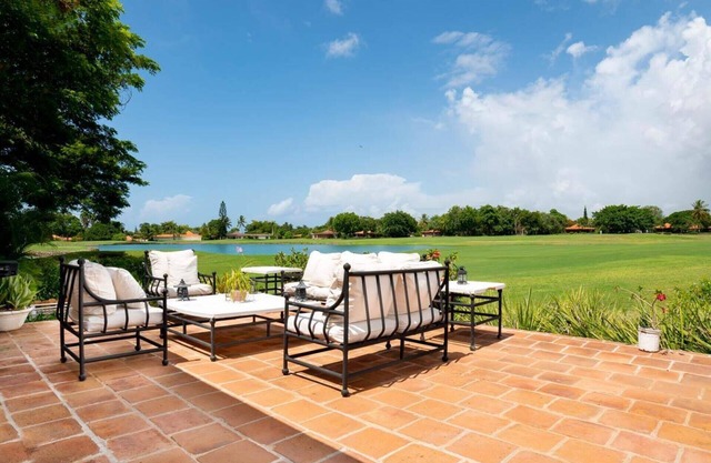 Luxurious 5-bedroom Villa Oasis in Casa de Campo
