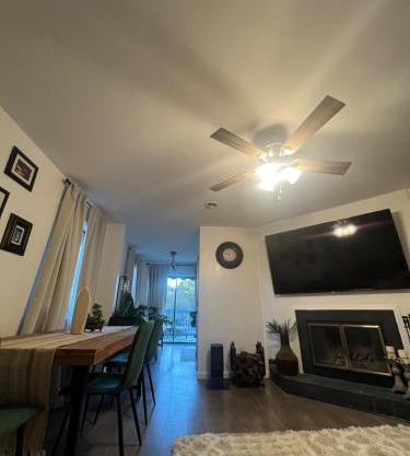 Lovely 2BR Condo near UNCW Beach