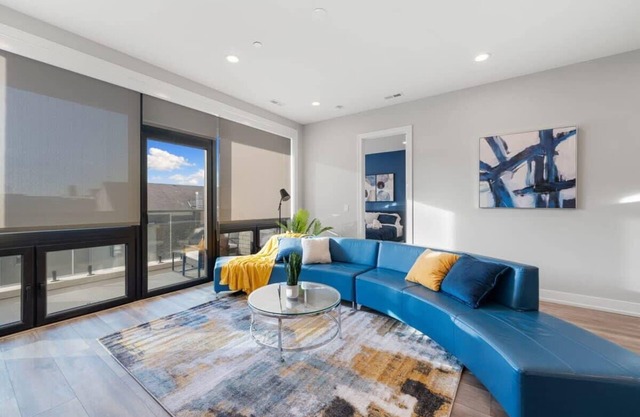 Lovely 3bed/3bath Brand New Apt w/4 beds & Balcony