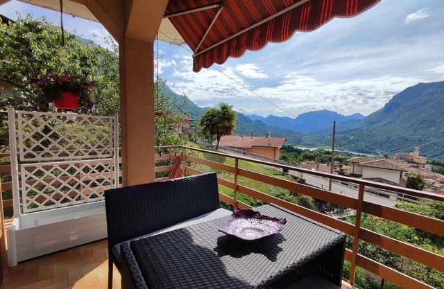 Precioso apartamento para 6 personas con WIFI, TV, patio y mascotas permitida