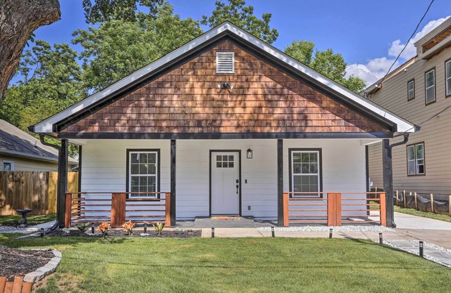 Lovely Atlanta Home < 3 Mi to State Farm Arena!